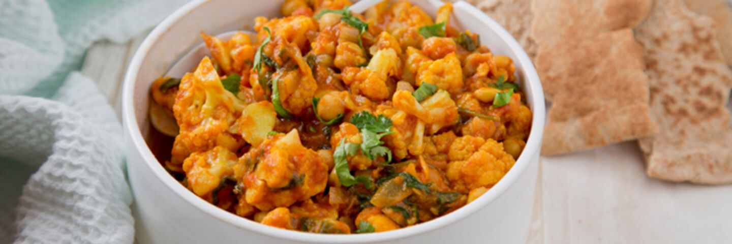 Tikka masala chickpeas cauliflower spinach recipe