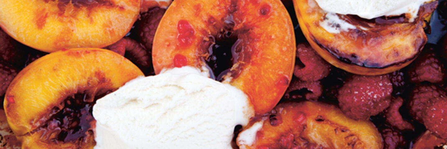 Kein BBQ Nectarines raspberries