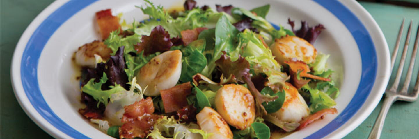 Warm Salad with Scallops, Bacon and Emerald Oils Rapeseed Oil