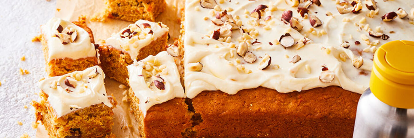 Carrot Traybake 900 x 600
