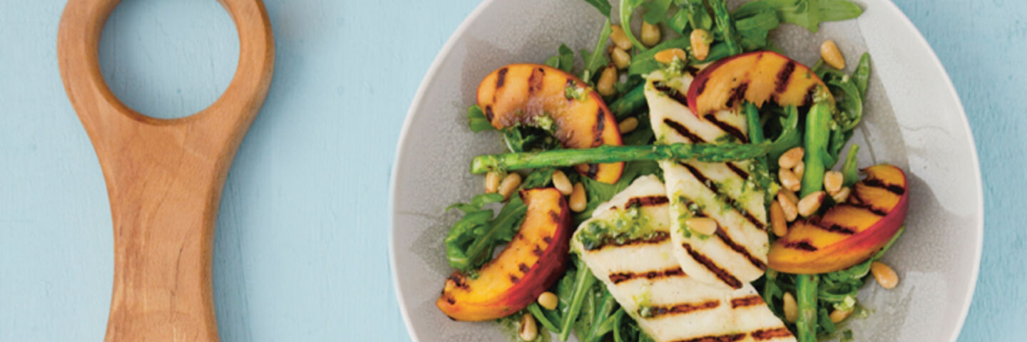 Grilled halloumi and peach salad
