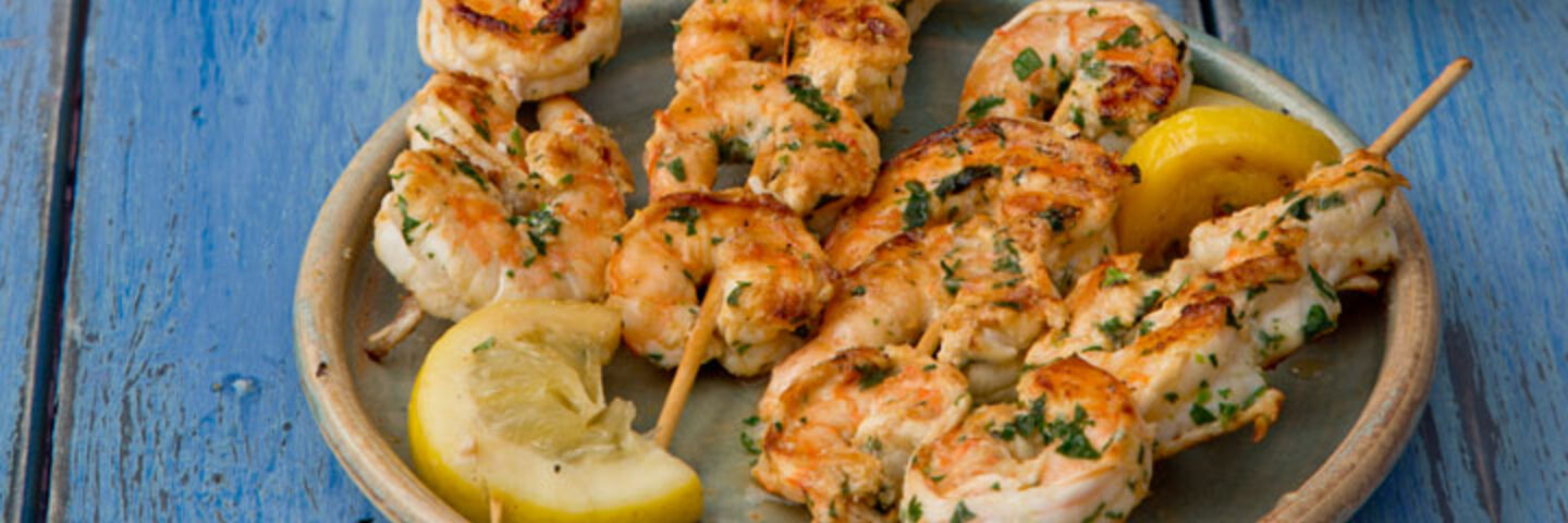 Prawn Skewers with Garlic Bread