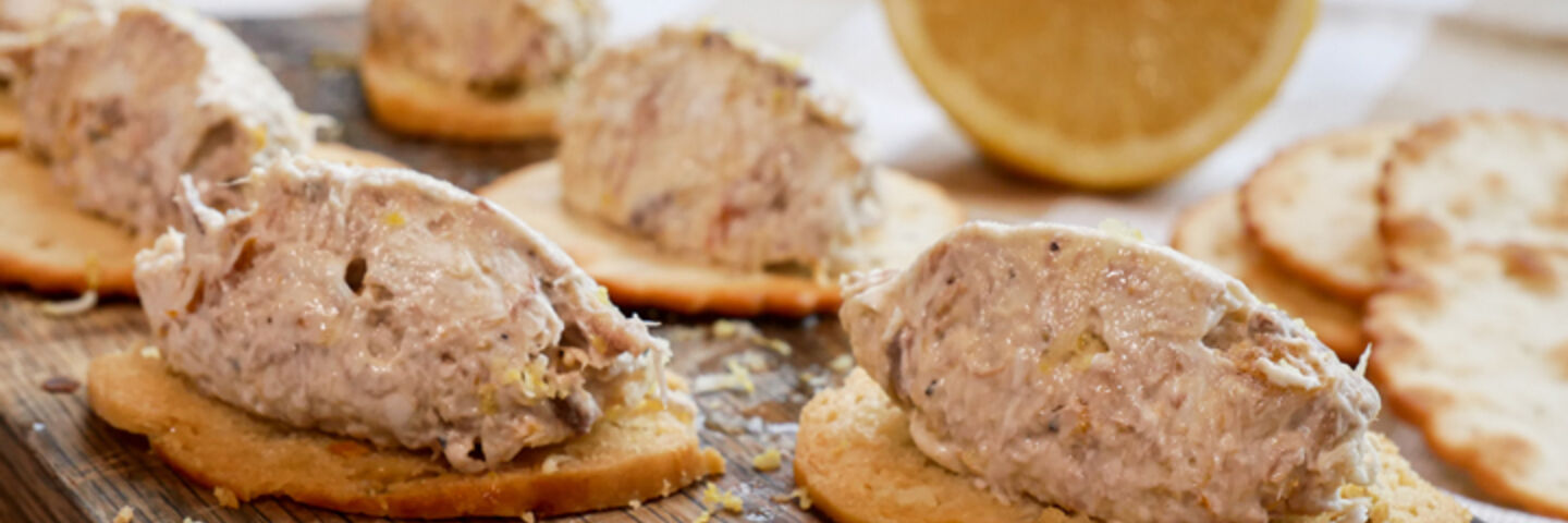 Smoked mackerel crostini recipe
