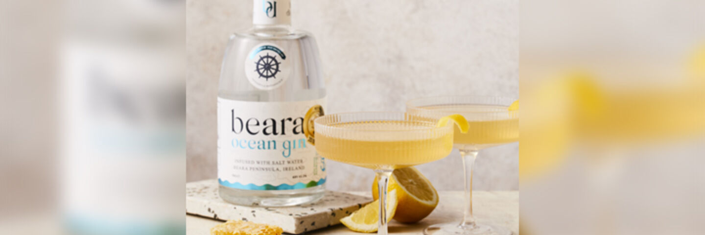 Bees knees cocktail