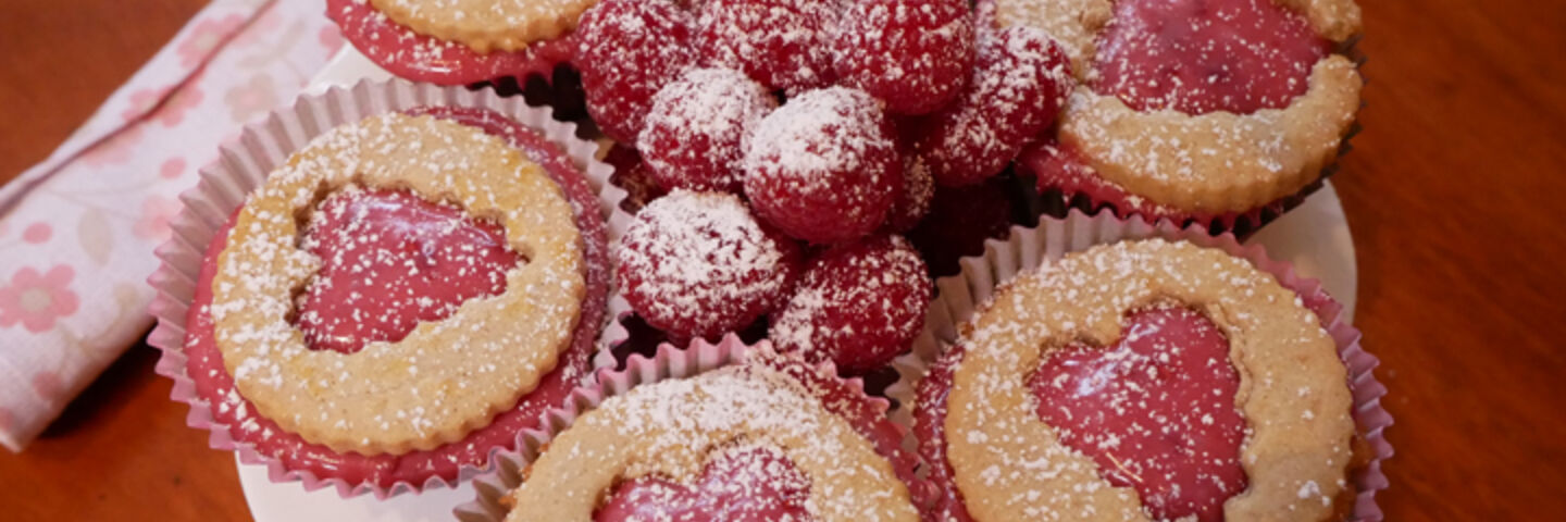 Jammy dodger cupcakes recipe