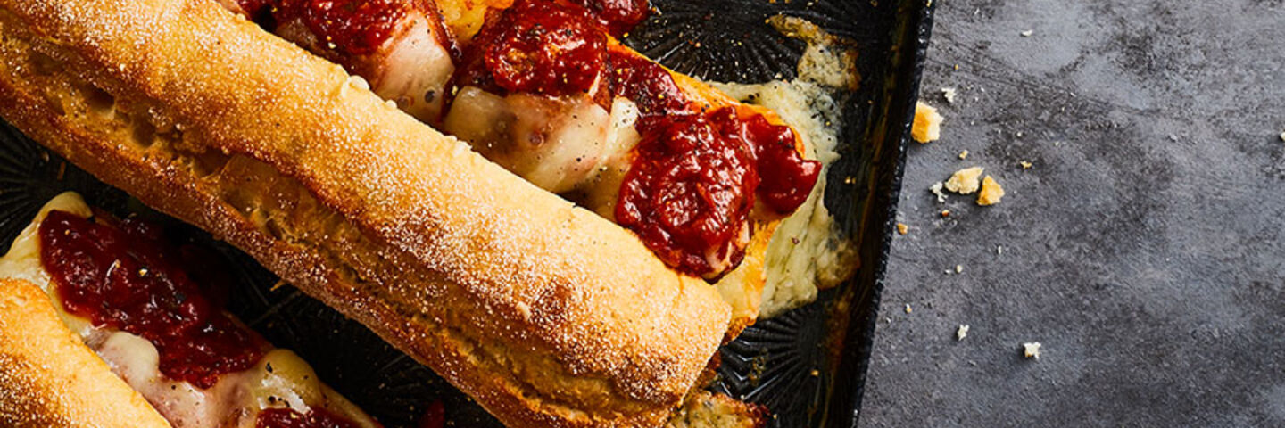 Meatball Sandwich 900 x 600