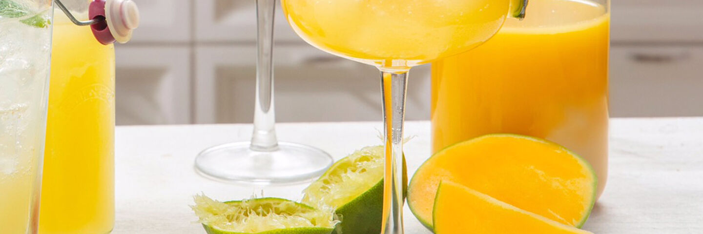 SuperValu Planters Fizz Summer Fruit Cocktail