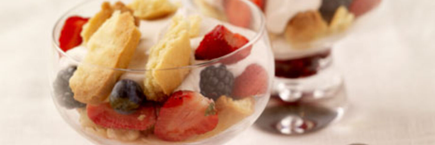 Fruit Cheesecake Parfait