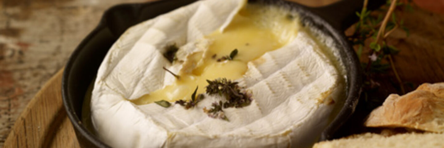 Garlic & Thyme Camembert