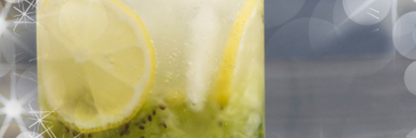 Gin & Kiwi with Cucumber Cocktail