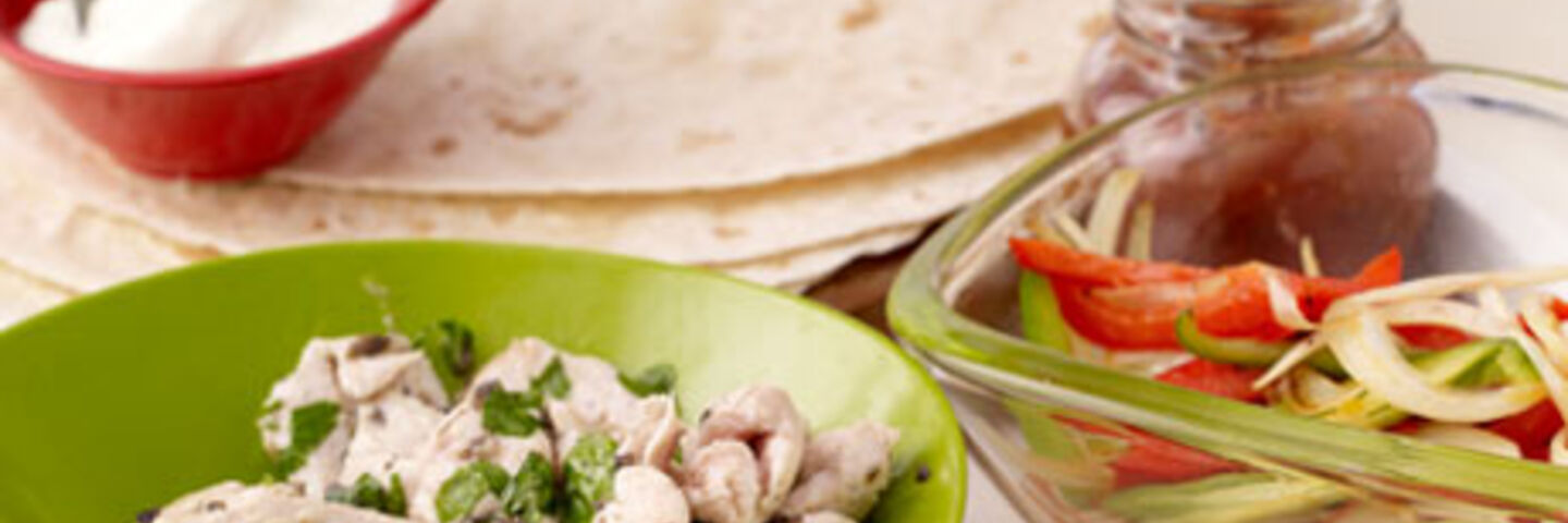 Chicken Wraps Mediterranean Style