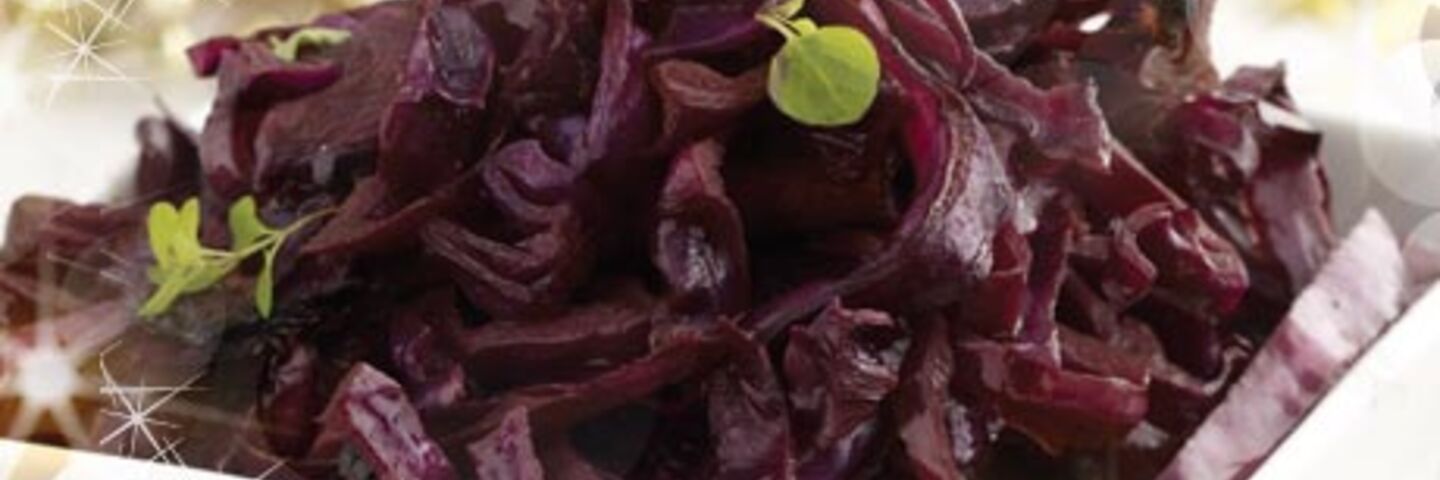 Mulled Red Cabbage with Onion