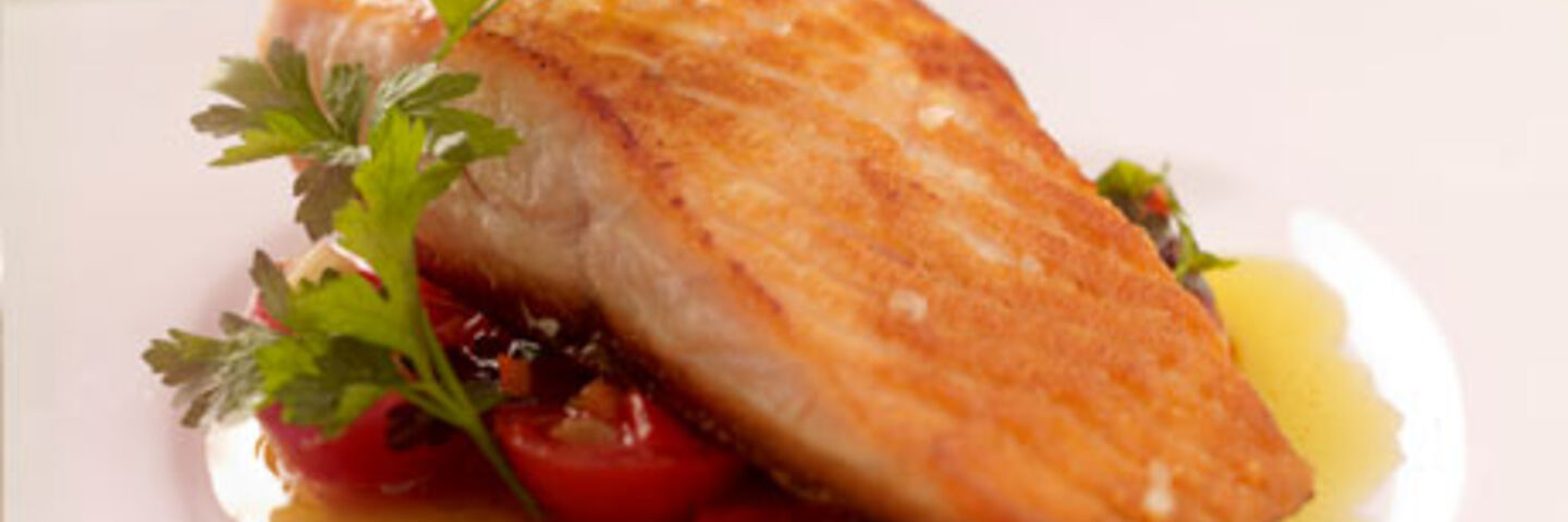 Pan Seared Salmon With Garden Tomato & Chilli Salsa