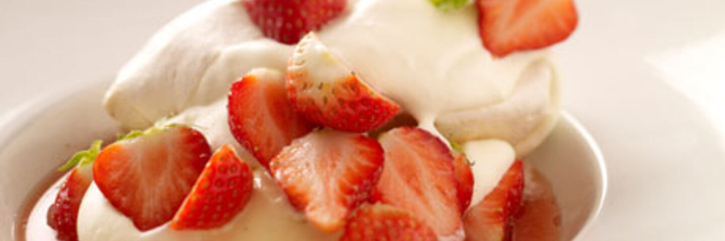 Pavlova With Vanilla Ice Cream, Champagne & Strawberry Consommé