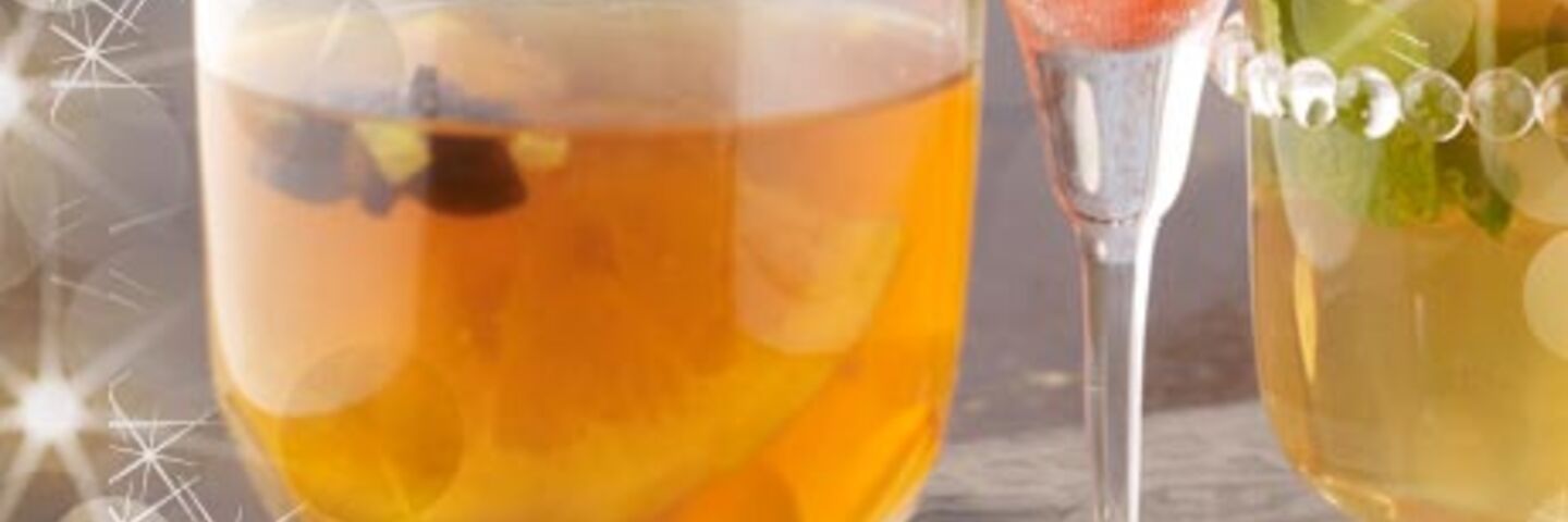 Warm Mulled Apple Juice