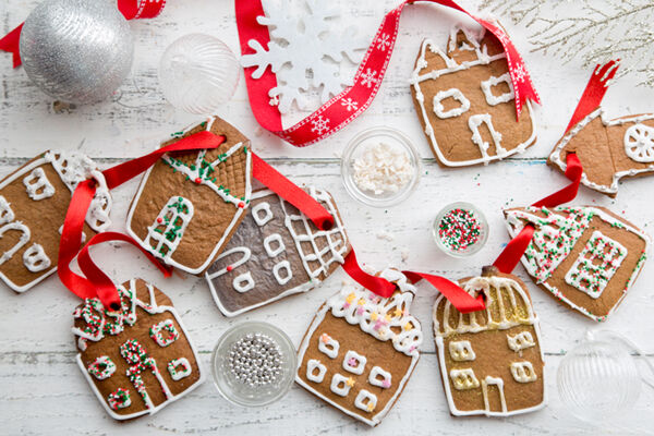 Hanging gingerbread village recipe