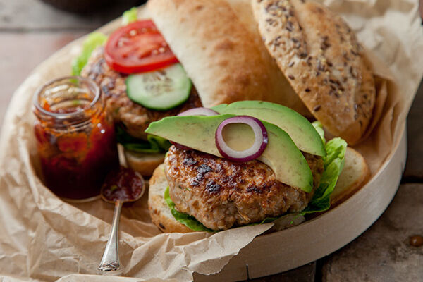 Smokey turkey burgers recipe
