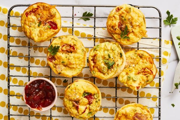 Mini Crustless Quiche Buns