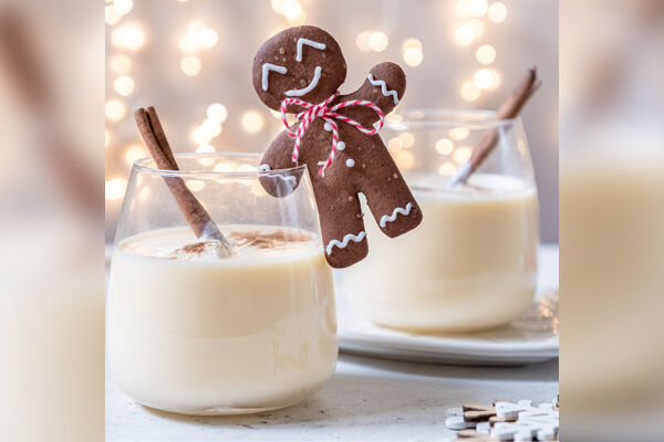Eggnog cocktail