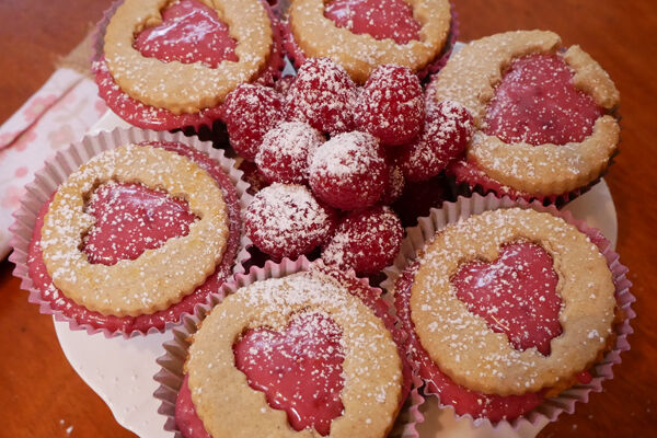 Jammy dodger cupcakes recipe