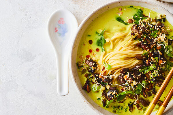 Noodle Broth 900 x 600