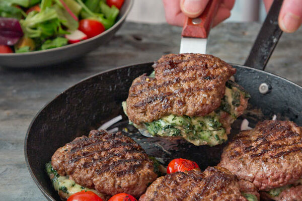 Spinach & Mozzerala Stuffed Burgers 