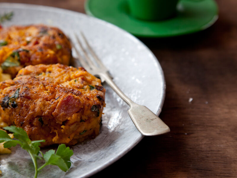 Bacon sweet potato cakes recipe