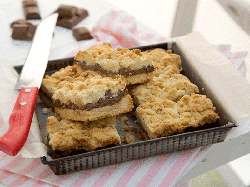 Shortbread Chocolate Crumble Bars