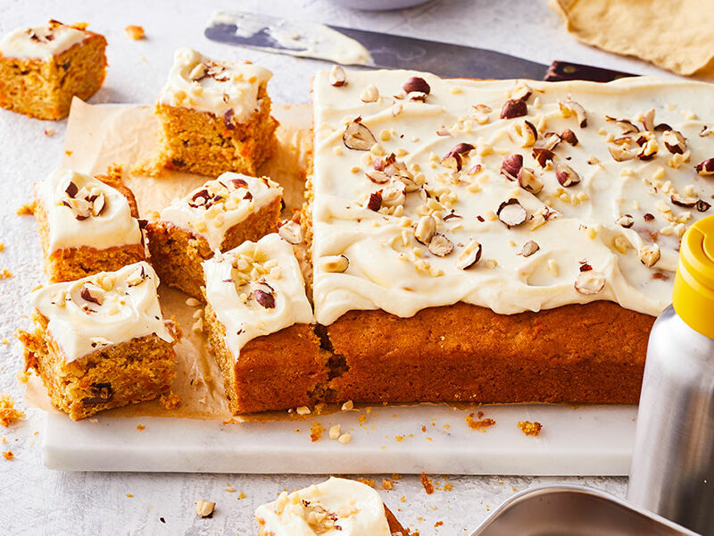 Carrot Traybake 900 x 600