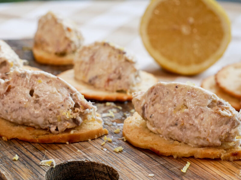 Smoked mackerel crostini recipe