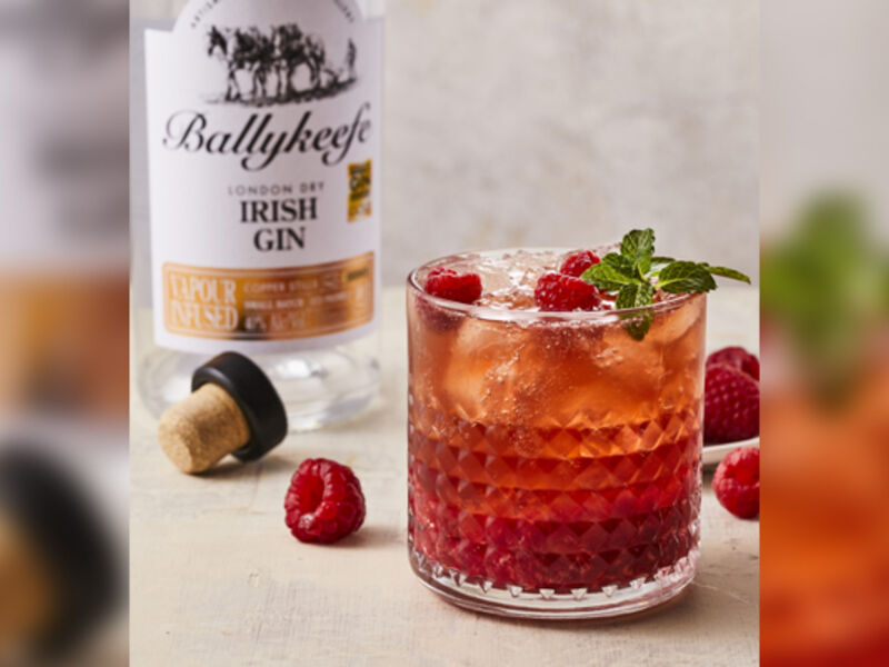 Summer bramble cocktail