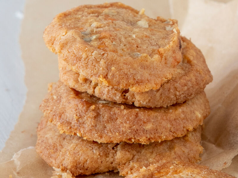 SuperValu Clare Anne O'Keefe Cheesy Seedy Crackers