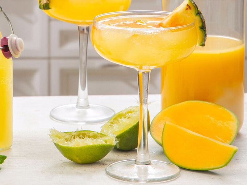 SuperValu Planters Fizz Summer Fruit Cocktail