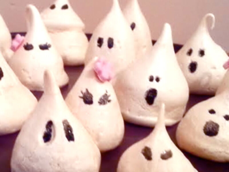 Ghost Meringues