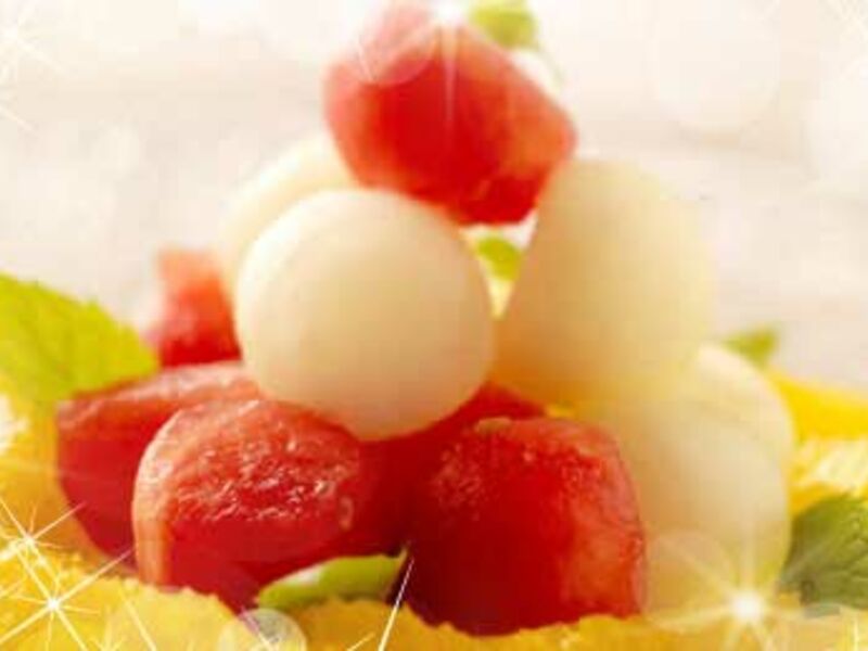 Melon with Yogurt, Honey and Orange Dressing