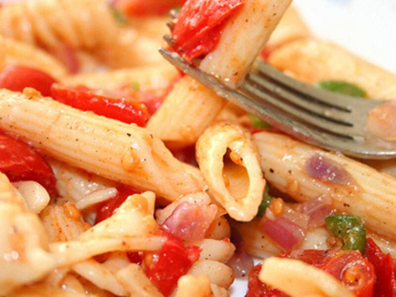 Pasta Salad with Ham, Tomato & Pineapple