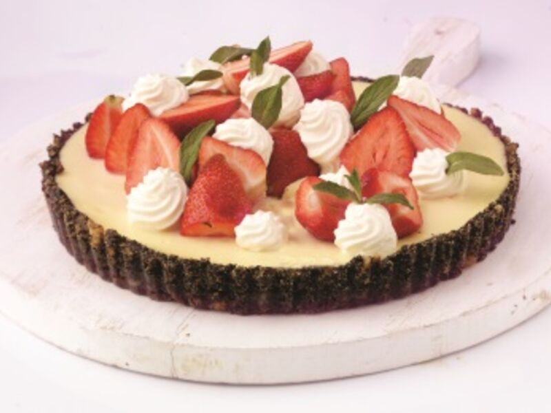 Strawberry Cheesecake with Mango Coulis