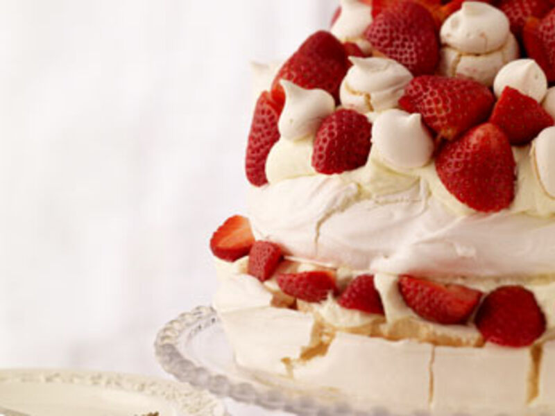 Strawberry Pavlova